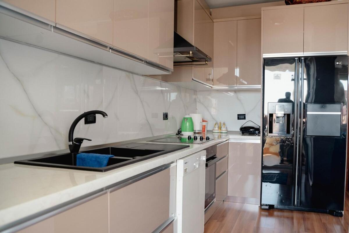 Whole Floor In Upscale Neighborhood * Tirana